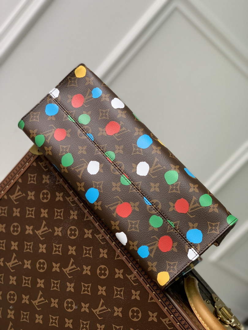 LV M46379 Louis Vuitton LV x YK Onthego MM Bag