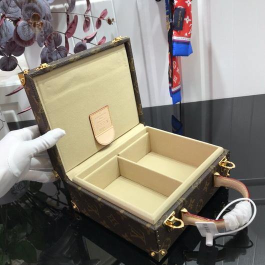 LV M92476 Louis Vuitton M50714 Small Suitcase Monogram