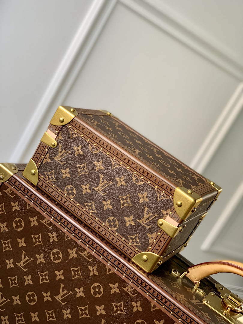 LV M20292 Louis Vuitton Coffret Tresor 24 Case Apricot