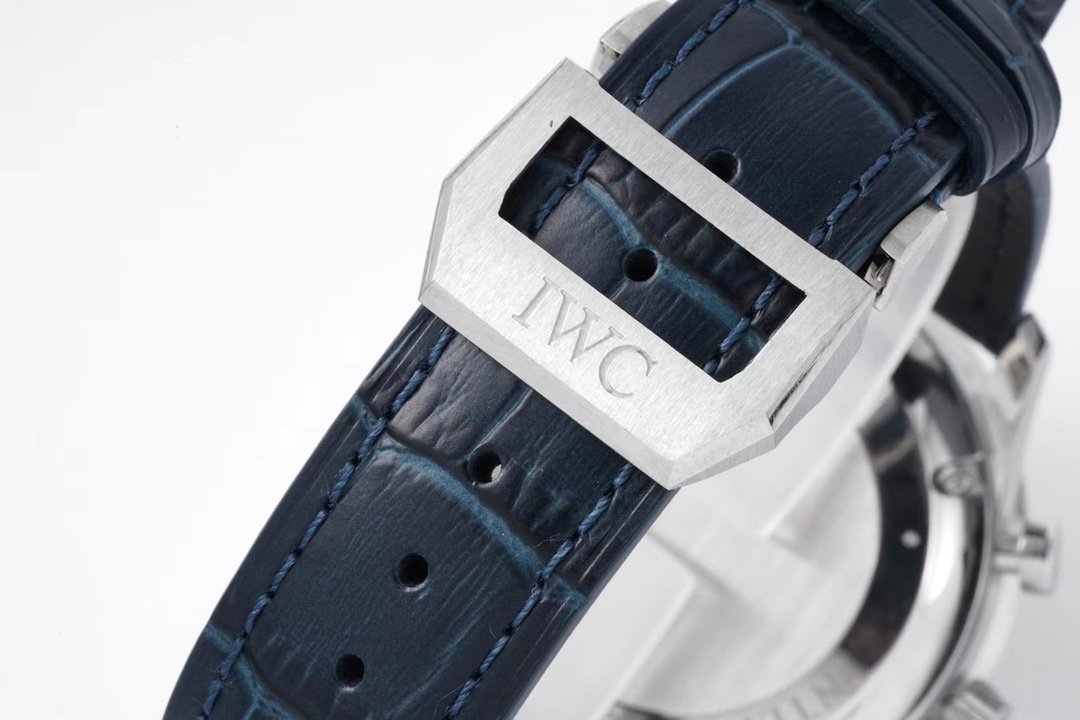 IWC: 166879