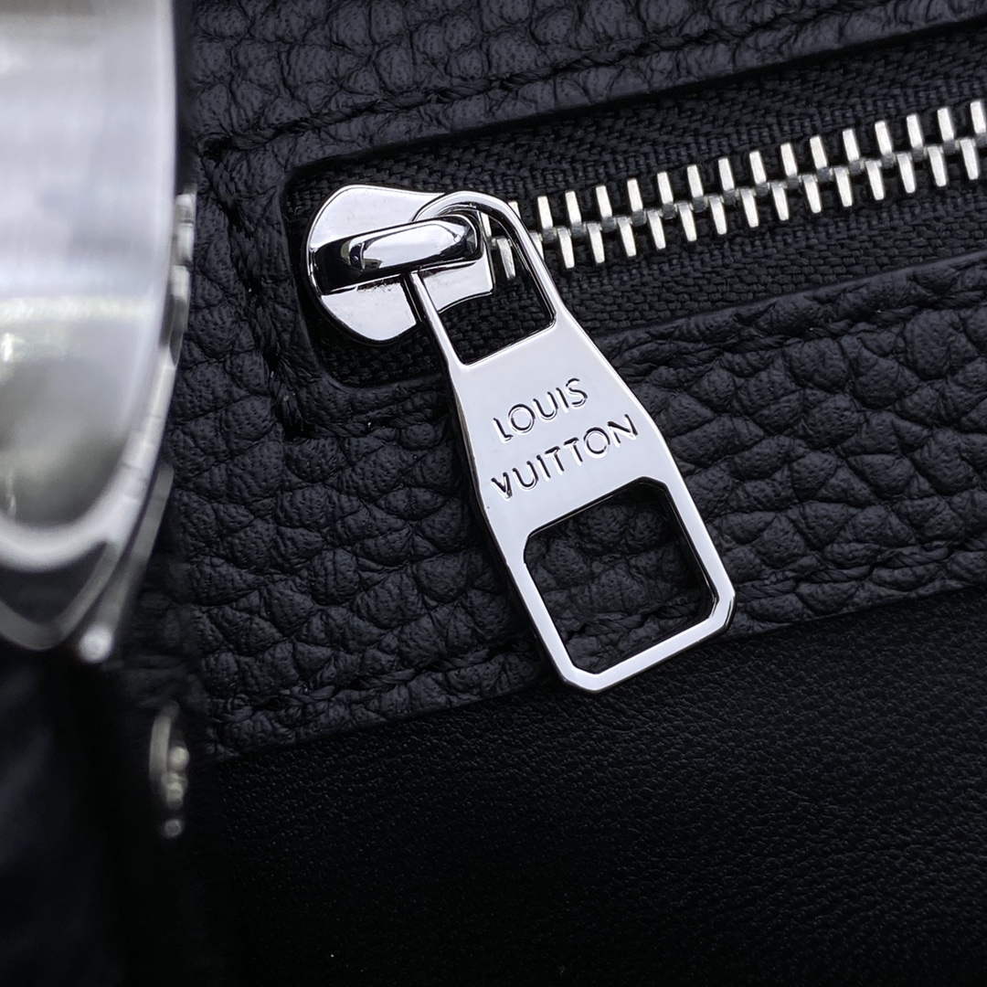 LV M21663 Louis Vuitton LV x YK Capucines MM Bag Black