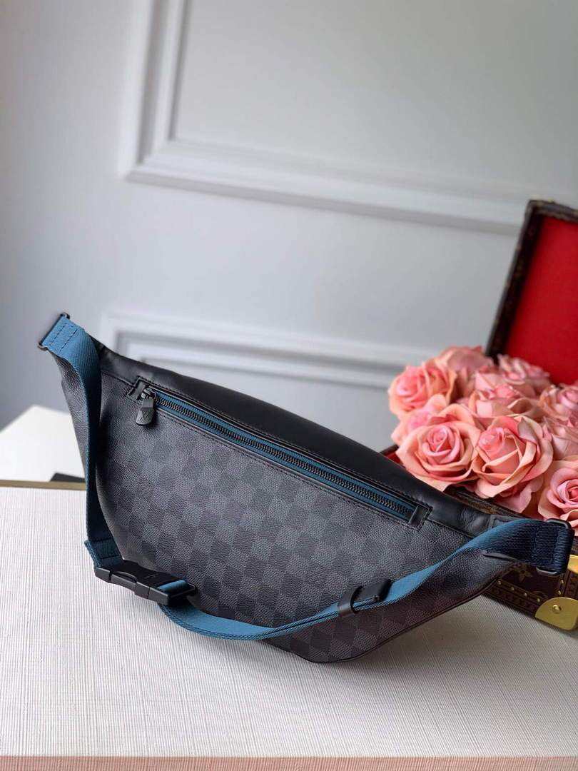 LV N40187 Louis Vuitton Discovery Bumbag Damier Graphite