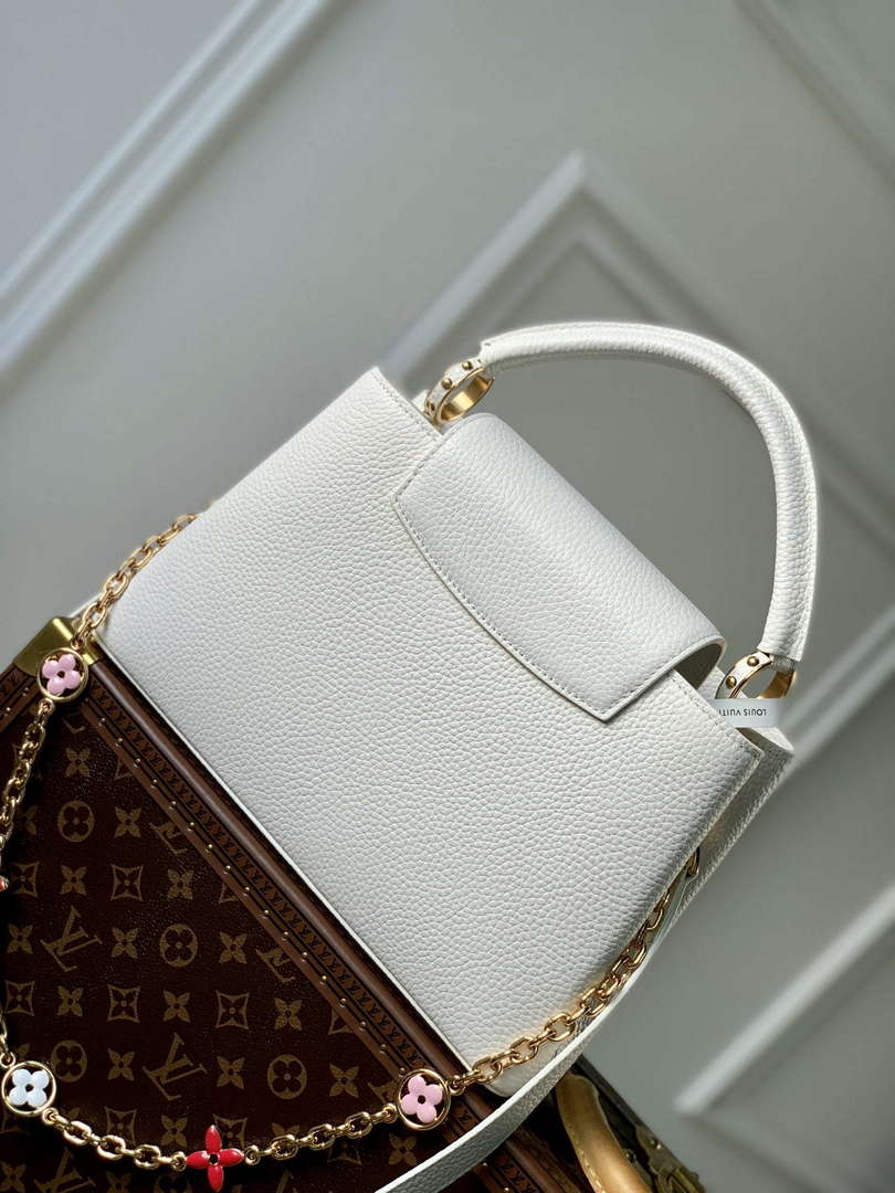 LV M22375 Louis Vuitton Capucines MM Handbag White