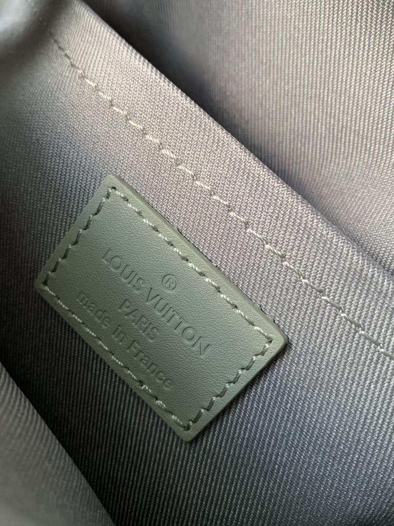LV M23152 Louis Vuitton S-Lock Messenger Bag Mineral Gray