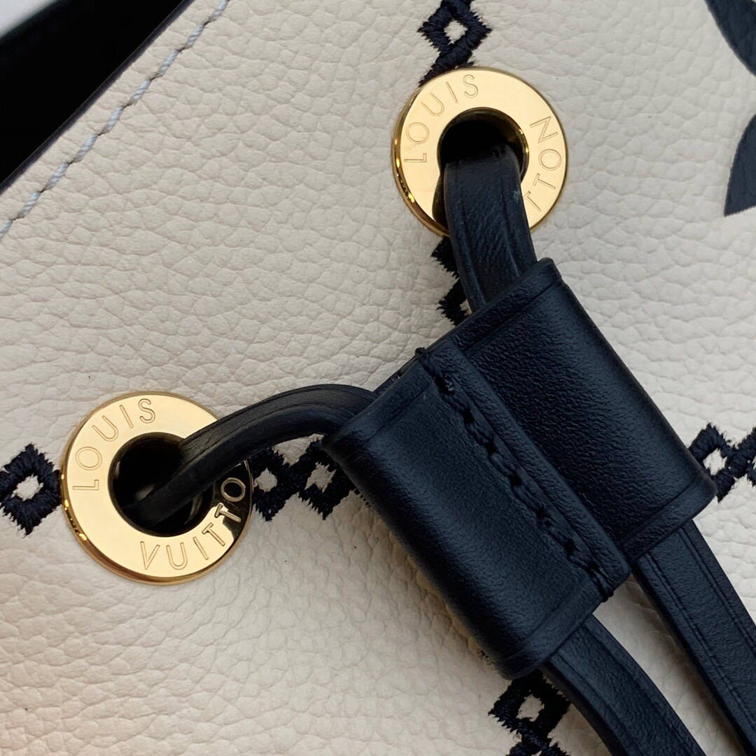LV M46023 Louis Vuitton NONO BB Bucket Bag Beige