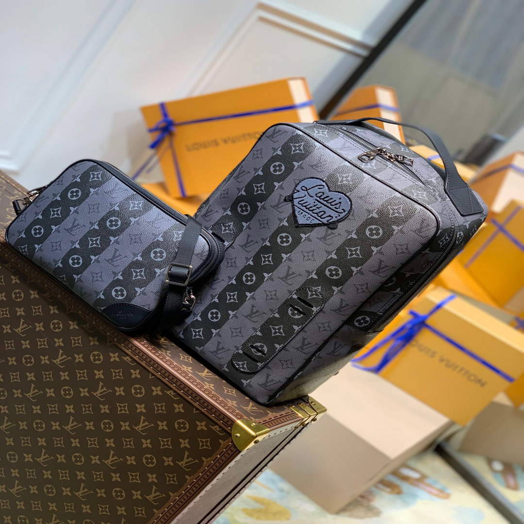 LV M45962 Louis Vuitton Utilitary Backpack