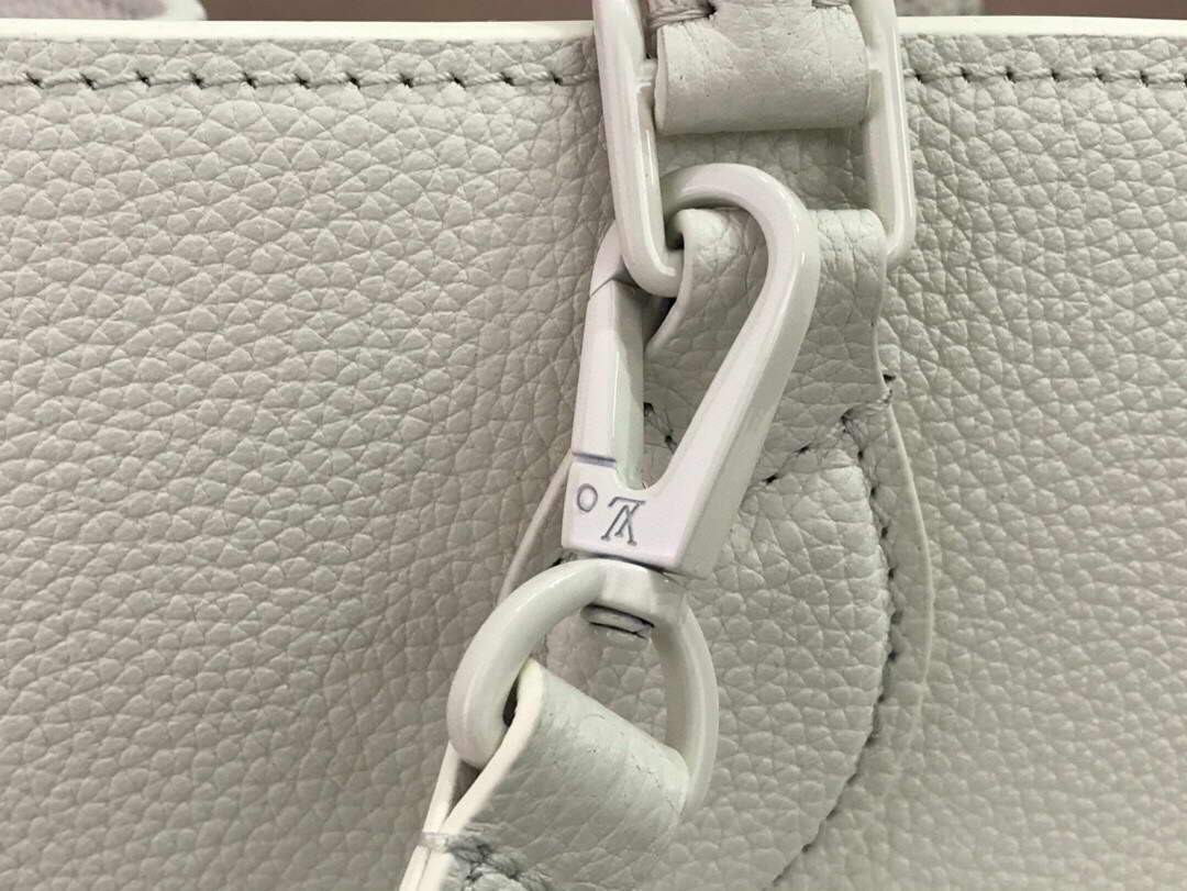 LV M55817 Louis Vuitton Lockme Tote PM Leathers M55845 Bag White
