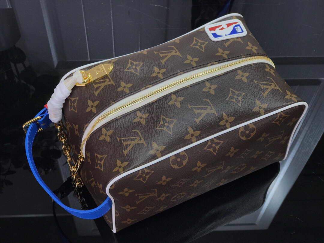 LV M45588 Louis Vuitton X NBA Cloakroom Dopp Kit Monogram Canvas