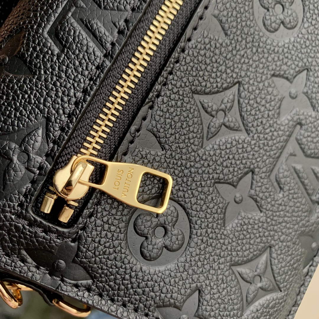 LV M46595 Louis Vuitton Pochette M��tis East West Handbag Black