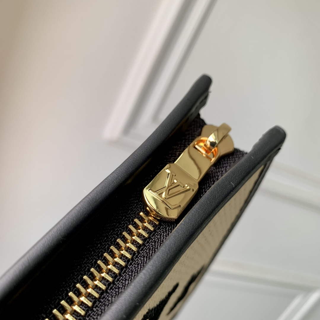 LV M82521 Louis Vuitton Toiletry Pouch On Chain Bag Black