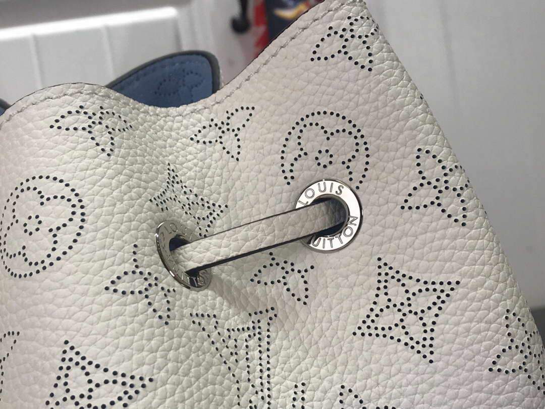 LV M57856 Louis Vuitton M57855 Bella Mahina M57201 Crossbody Blue