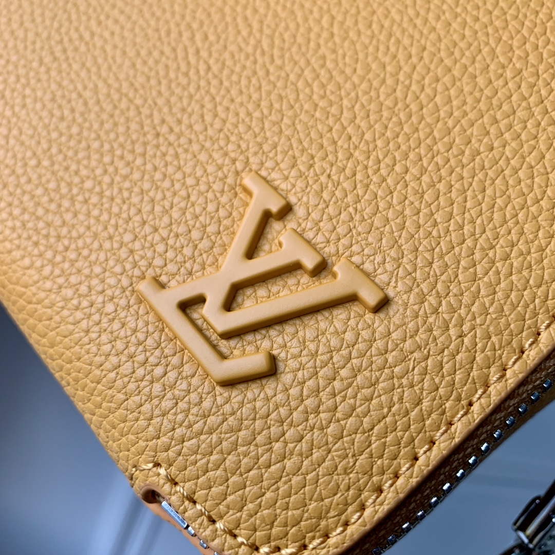 LV M59161 Louis Vuitton Alpha Wearable Wallet Yellow