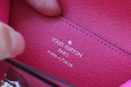 LV M68682 Louis Vuitton Twist Multicartes Wallet Epi Leather Plum