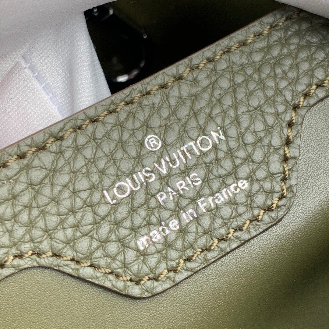 LV M57523 Louis Vuitton Capucines MM Bag Green