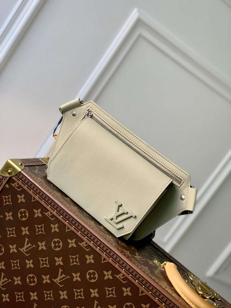 LV M22665 Louis Vuitton Takeoff Slingbag Gray