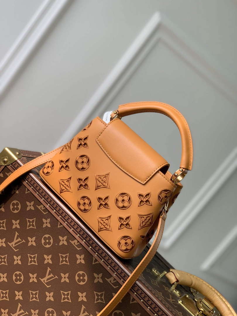 LV M22863 Louis Vuitton Capucines Mini Handbag Saffron Yellow