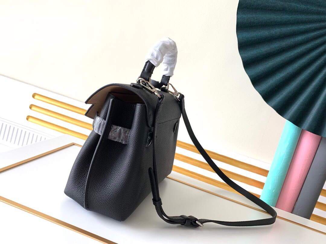 LV M53937 Louis Vuitton Lockme Ever BB Handbag Black