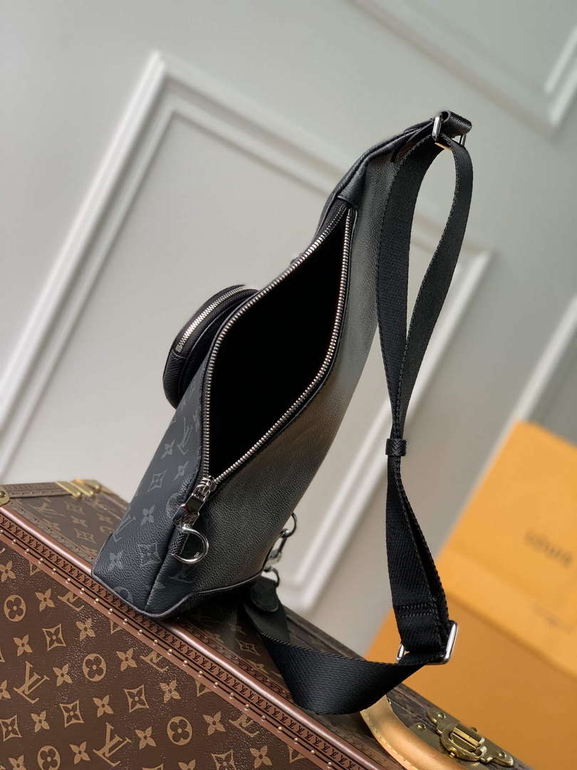 LV M30936 Louis Vuitton Duo Sling Bag Black