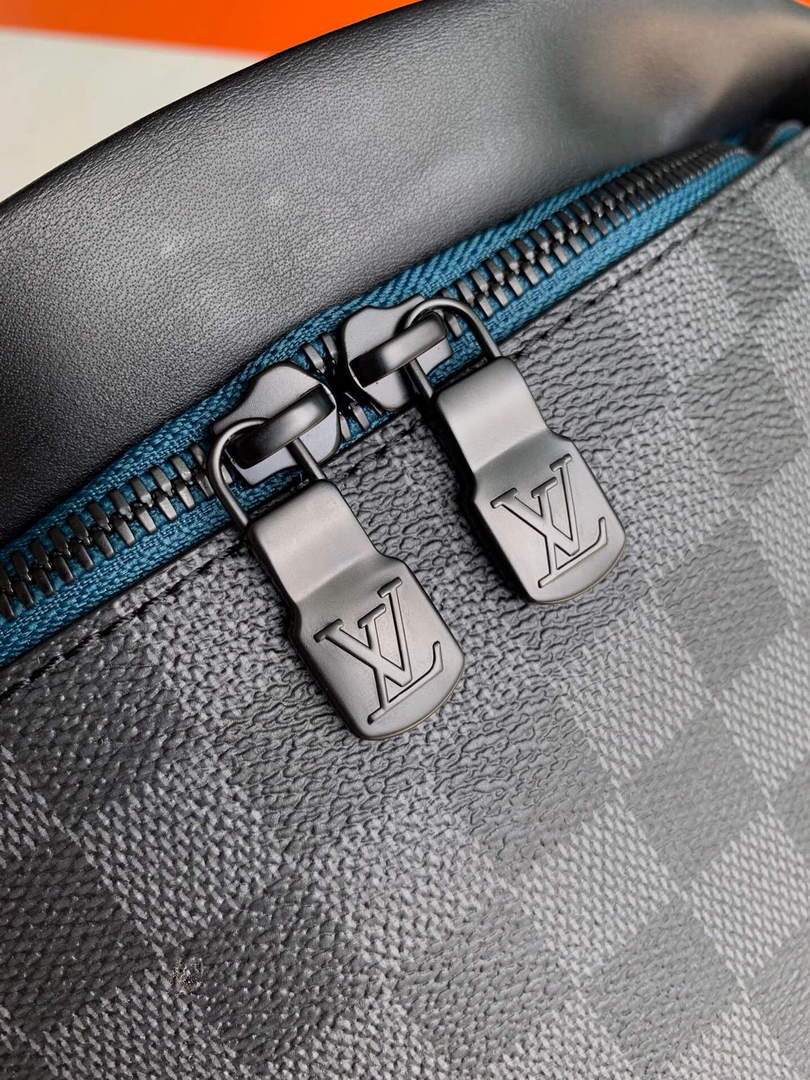 LV N40187 Louis Vuitton Discovery Bumbag Damier Graphite