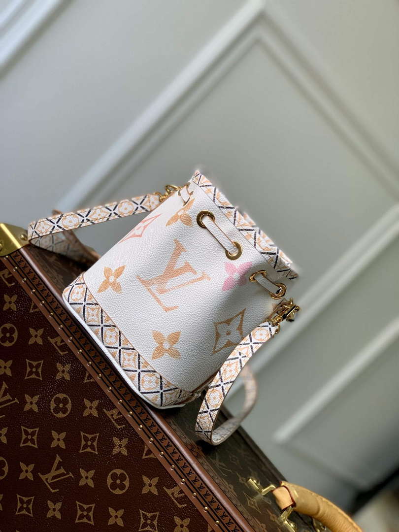 LV M82386 Louis Vuitton Nano No�� Bucket Bag Apricot