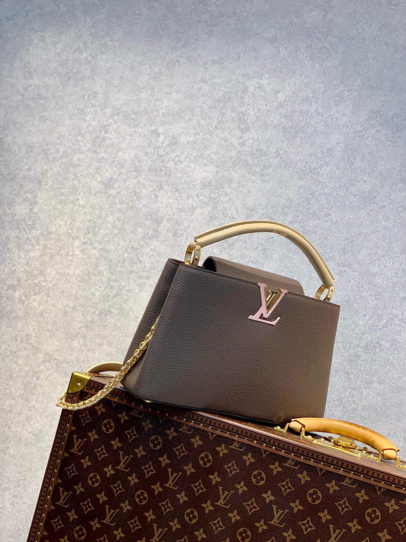 LV M59516 Louis Vuitton Capucines MM Handbag Smokey Brown Green/Cr��me/Pink