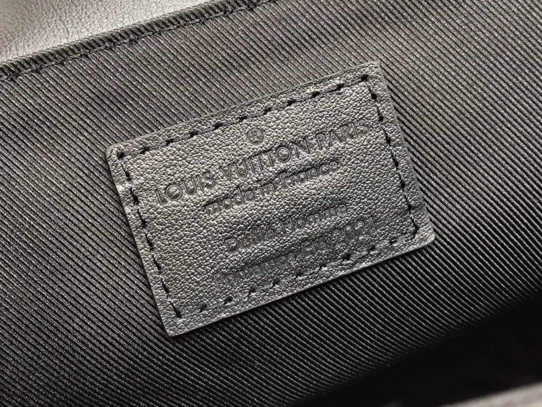 LV M80327 Louis Vuitton Steamer XS Bag Monogram