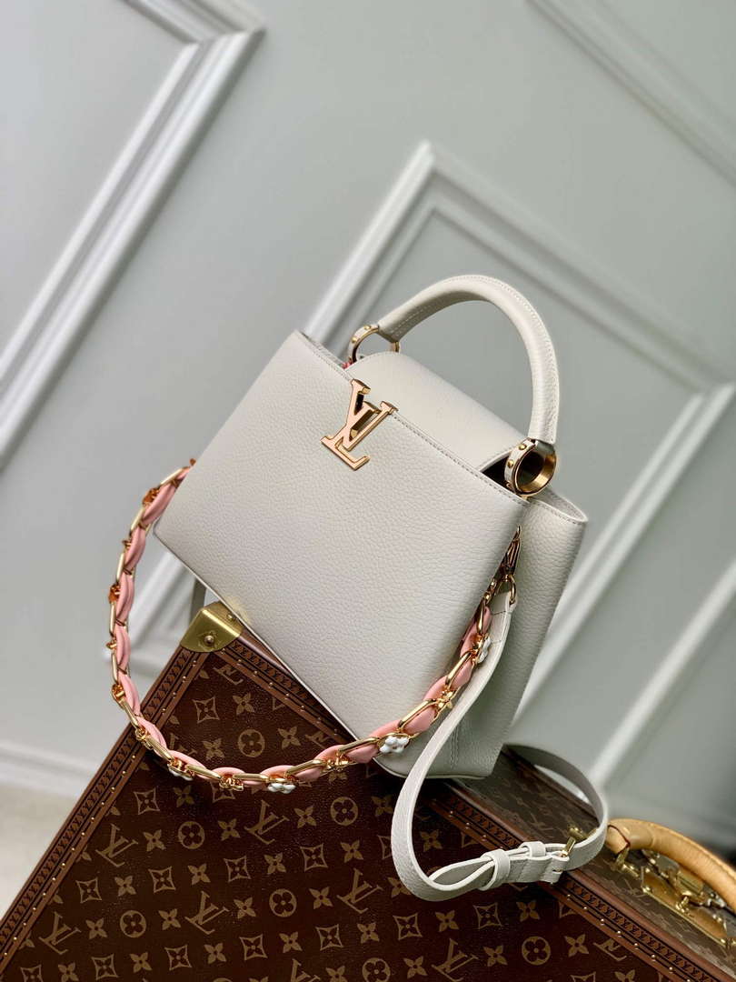 LV M23280 Louis Vuitton Capucines MM Handbag Ice Grey