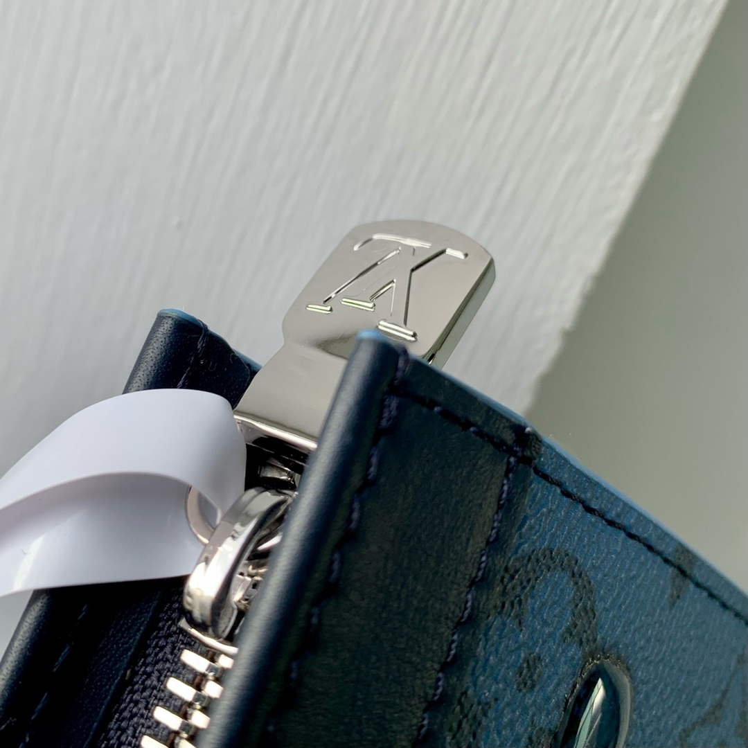 LV M22763 Louis Vuitton Pochette Voyage MM Bag Abyss Blue