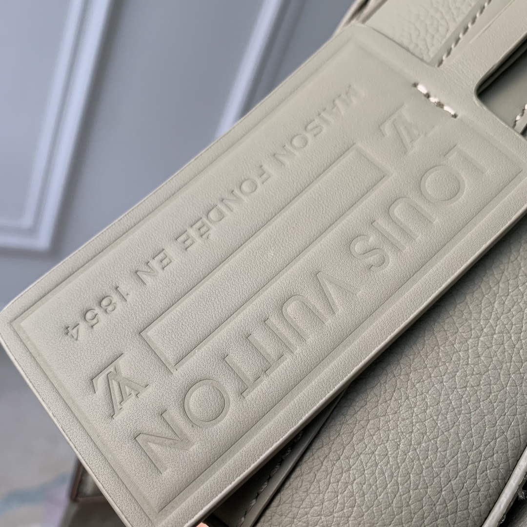 LV M22505 Louis Vuitton Takeoff Messenger Bag Sage