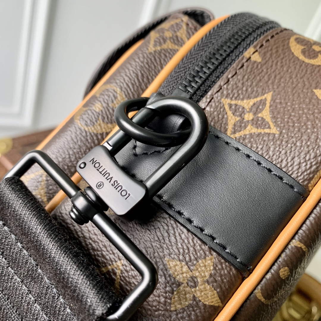 LV M46688 Louis Vuitton S-Lock Messenger Radiant Sun