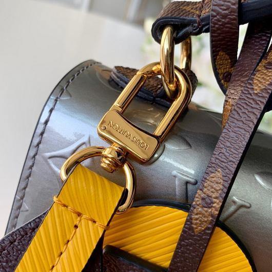 LV M90376 Louis Vuitton M90505 Spring Street Bag Silver