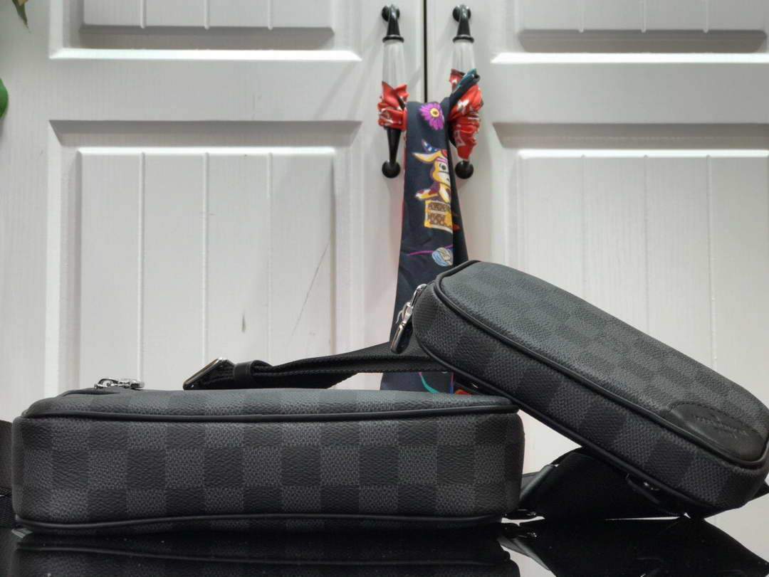 LV N50018 Louis Vuitton Scott Messenger Shoulder Bag Black