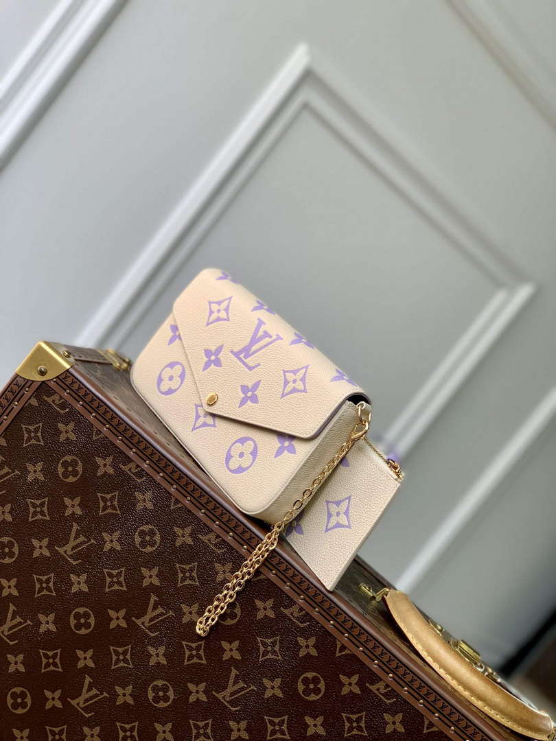 LV M82610 Louis Vuitton Pochette F��licie Bag Taro Purple