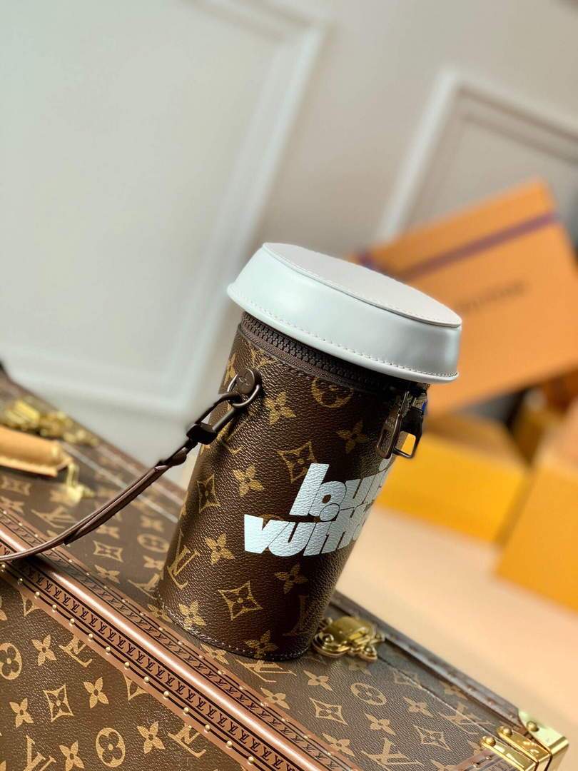 LV M80812 Louis Vuitton Coffee Cup Bag White