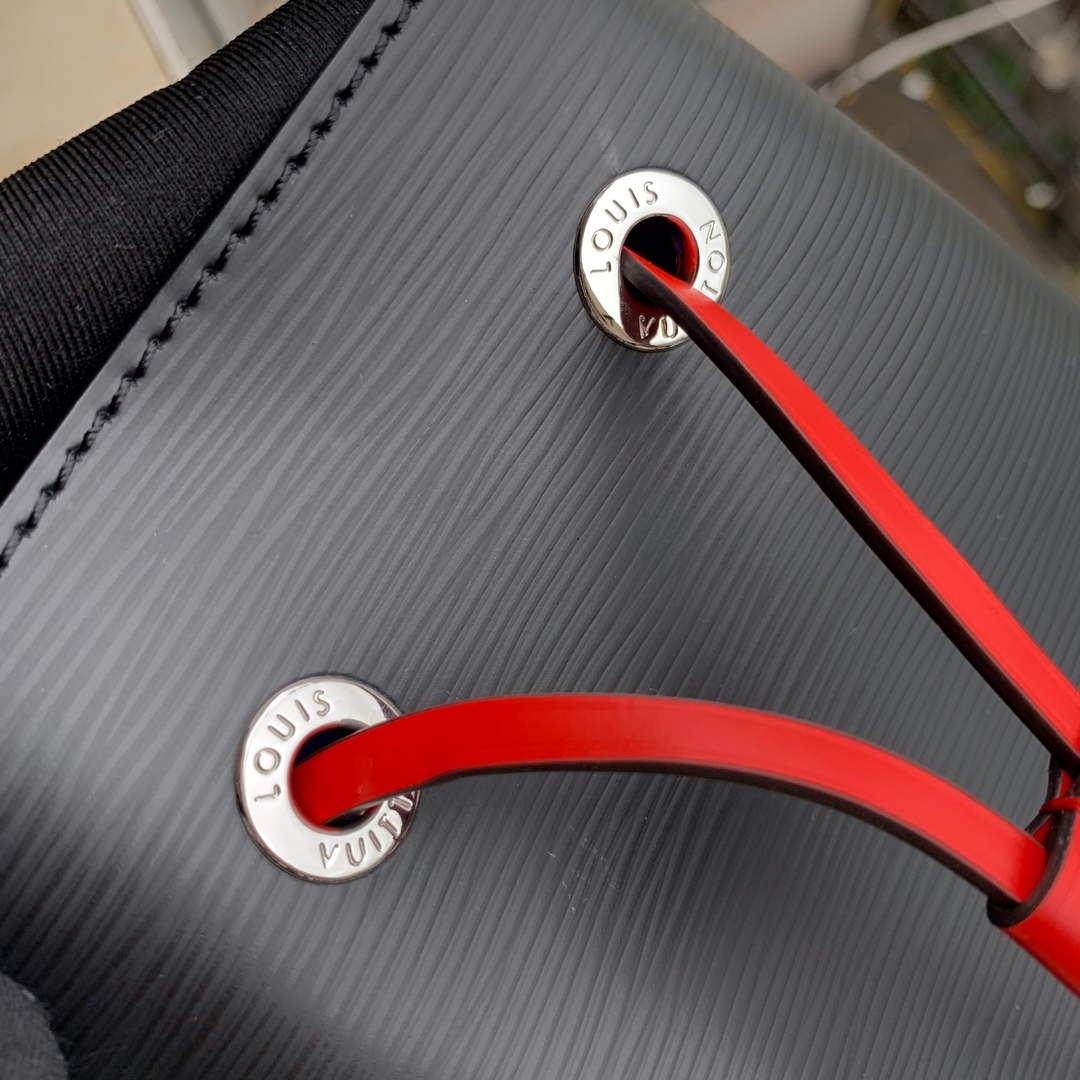 LV M54367 Louis Vuitton NONO BB Bucket Bag Epi leather Black