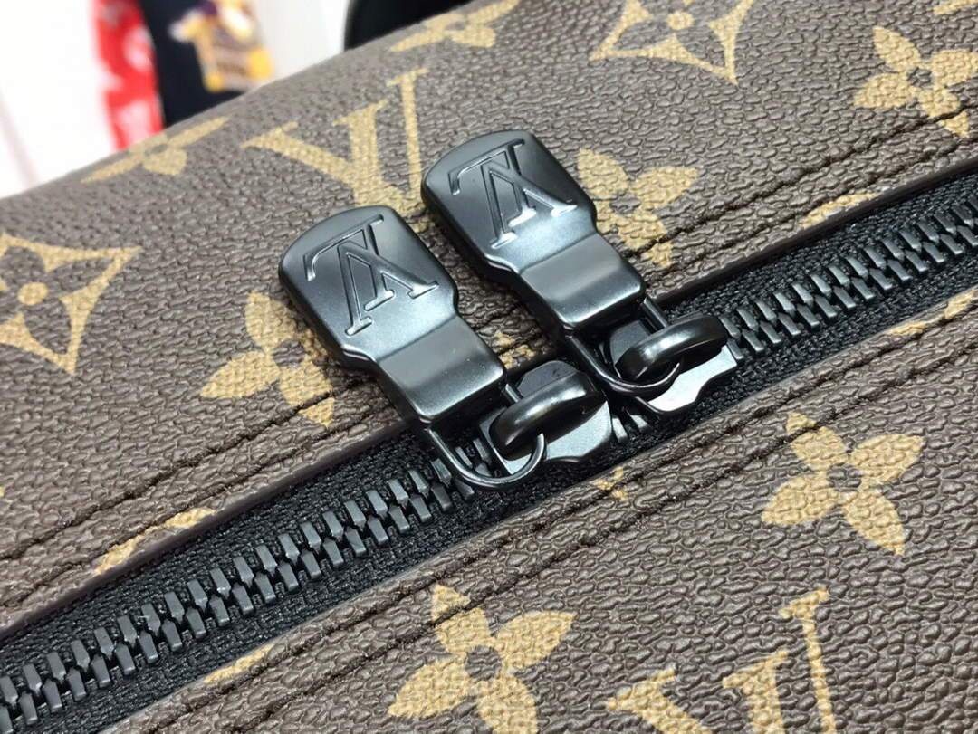 LV M45335 Louis Vuitton Dean Backpack Monogram Macassar