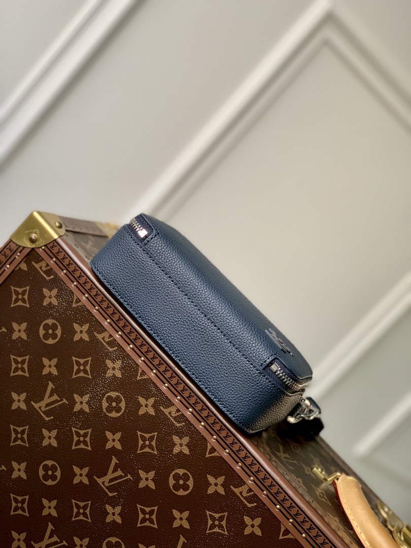 LV M59161 Louis Vuitton Alpha Wearable Wallet Blue