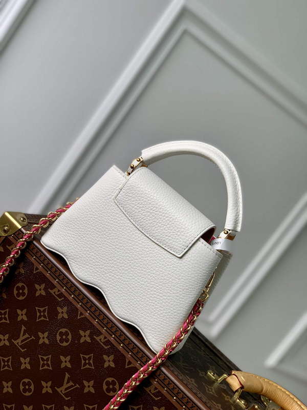 LV M22121 Louis Vuitton Capucines Mini Handbag Snow White