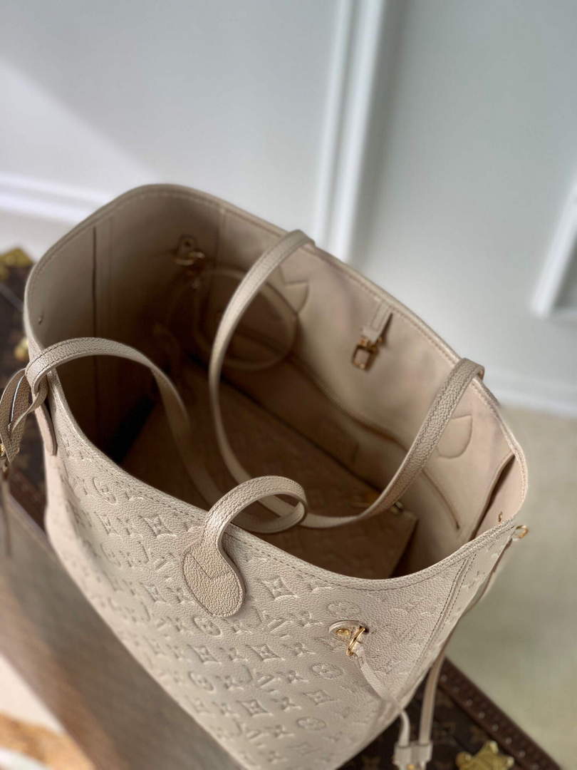 LV M46231 Louis Vuitton Neverfull MM Carryall Pale Beige
