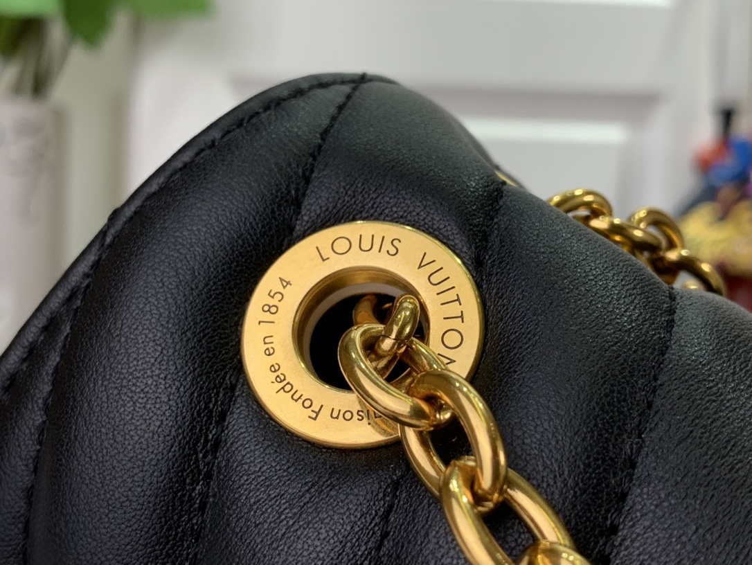 LV M20687 Louis Vuitton New Wave Multi-Pochette Leather M20838 Black