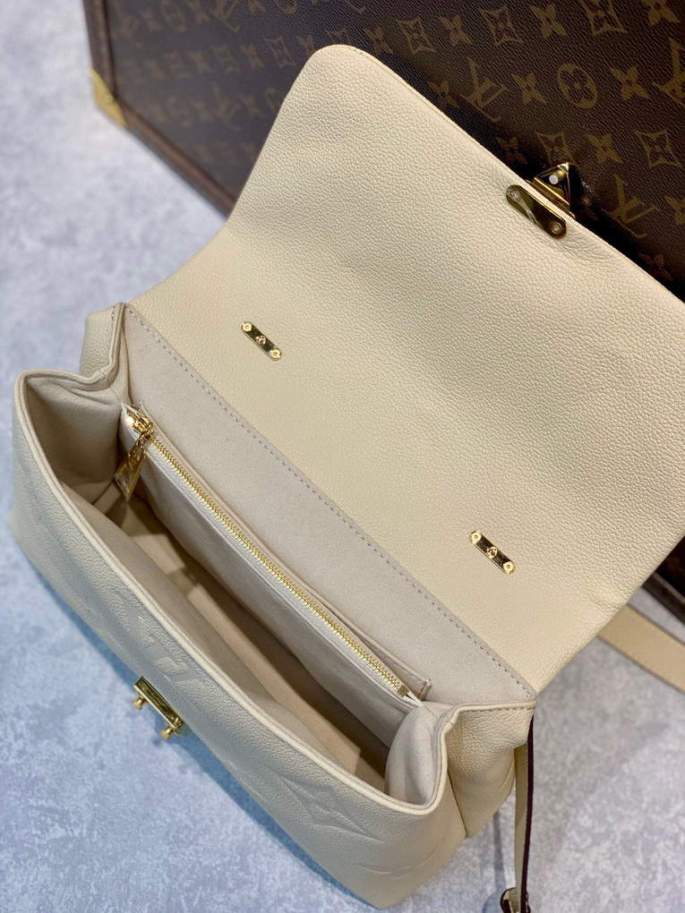 LV M46041 Louis Vuitton Madeleine MM Handbag Cr��me Beige