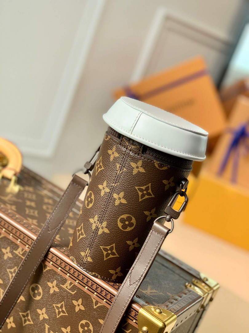 LV M80812 Louis Vuitton Coffee Cup Bag White
