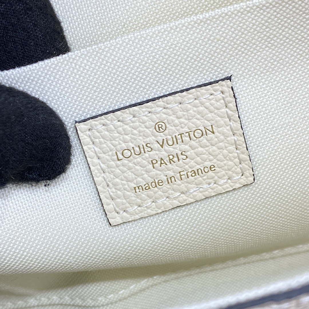 LV M82363 Louis Vuitton Felicie Pochette Monogram Empreinte Bag White