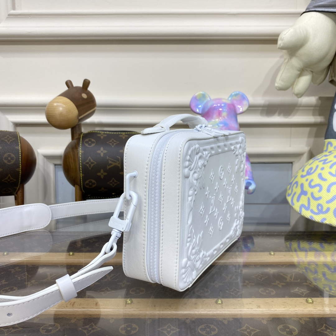LV M21833 Louis Vuitton Handle Soft Trunk Bag Optic White