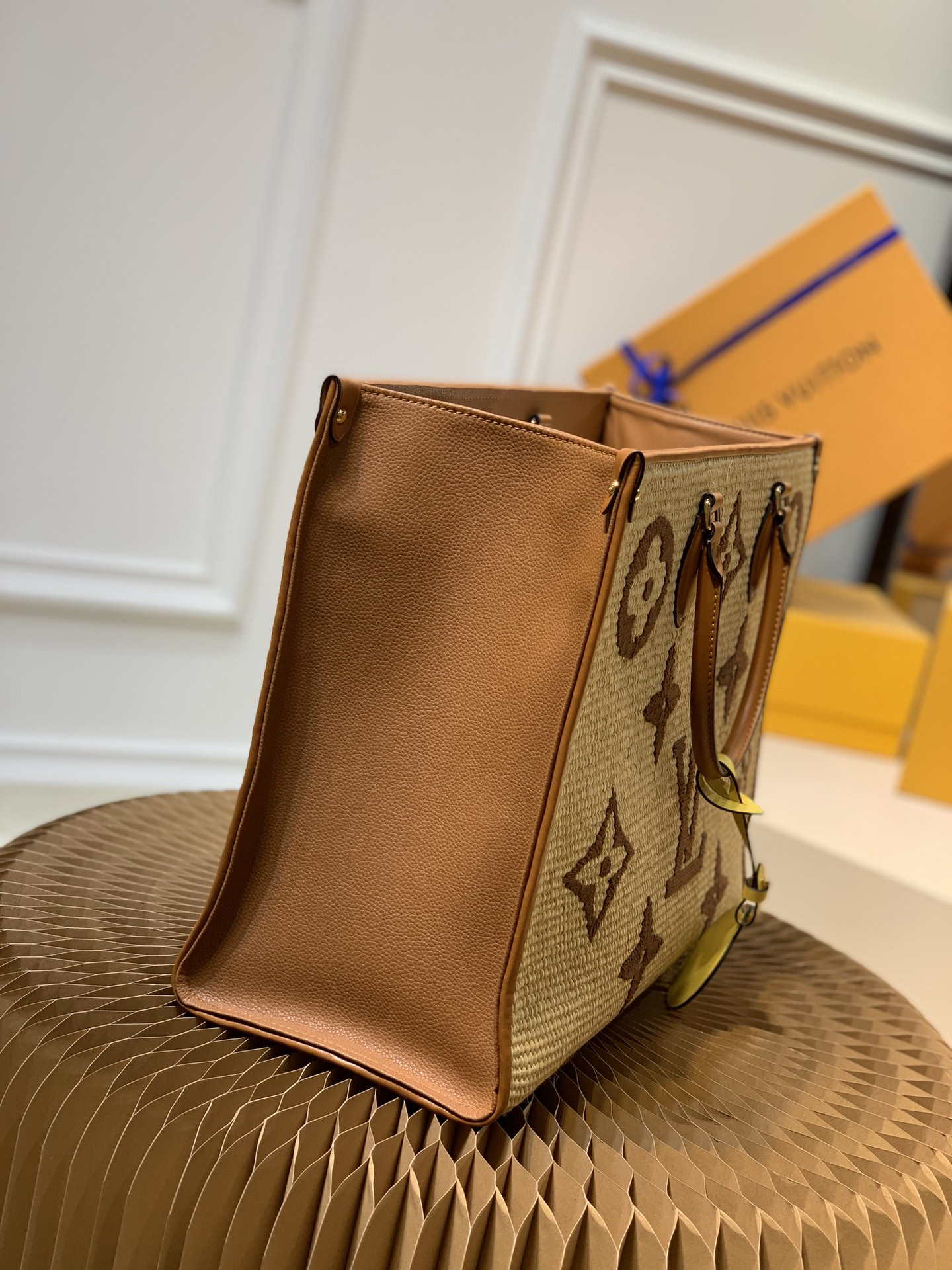 LV M57644 Louis Vuitton Onthego GM Tote Bag Tan