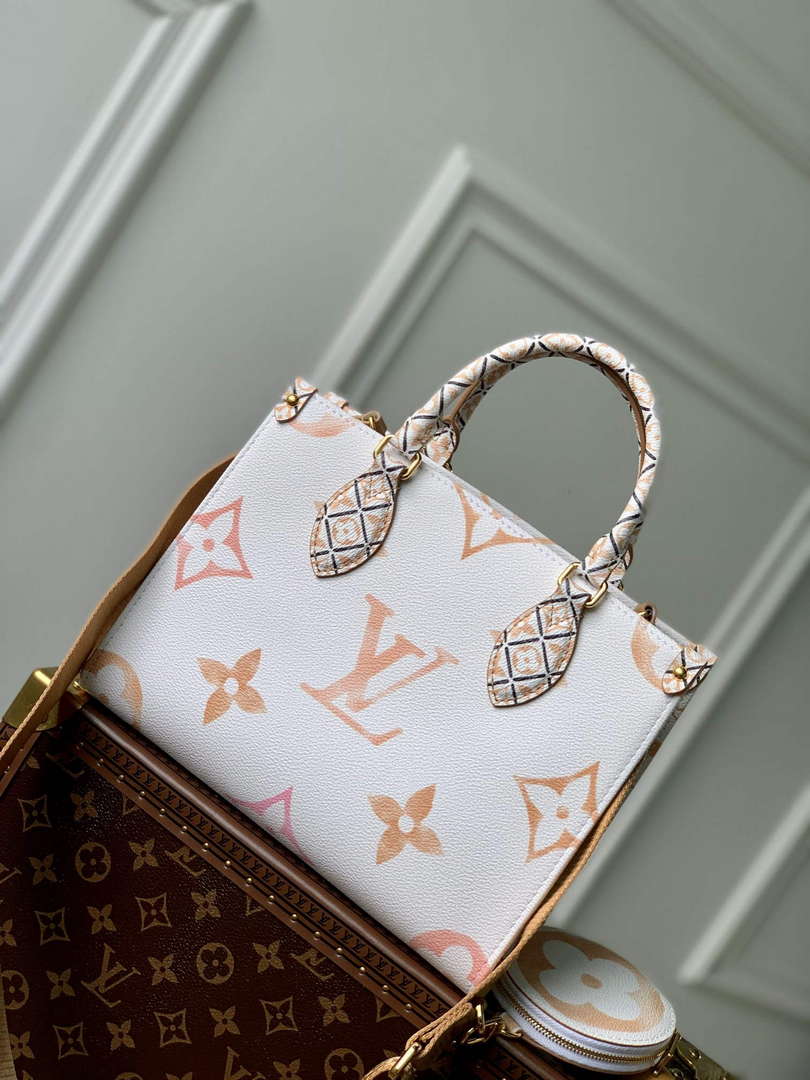 LV M22976 Louis Vuitton OnTheGo PM Handbag Beige