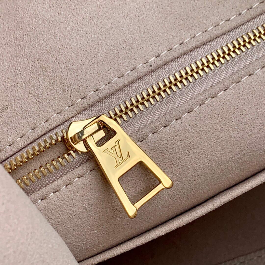 LV M46128 Louis Vuitton Onthego MM Tote Bag