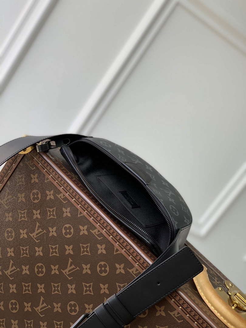 LV M23835 Louis Vuitton LV Moon Crossbody Monogram Black