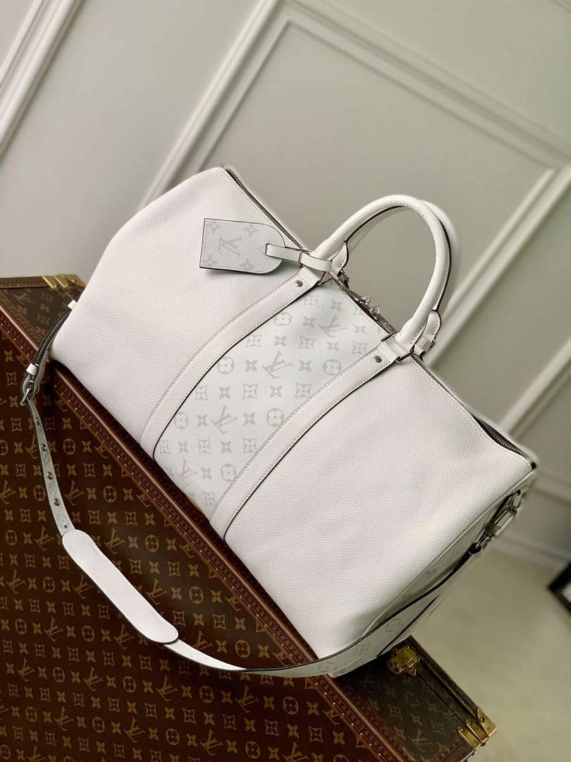 LV M30885 Louis Vuitton Keepall Bandouli��re 50 Bag Optic White