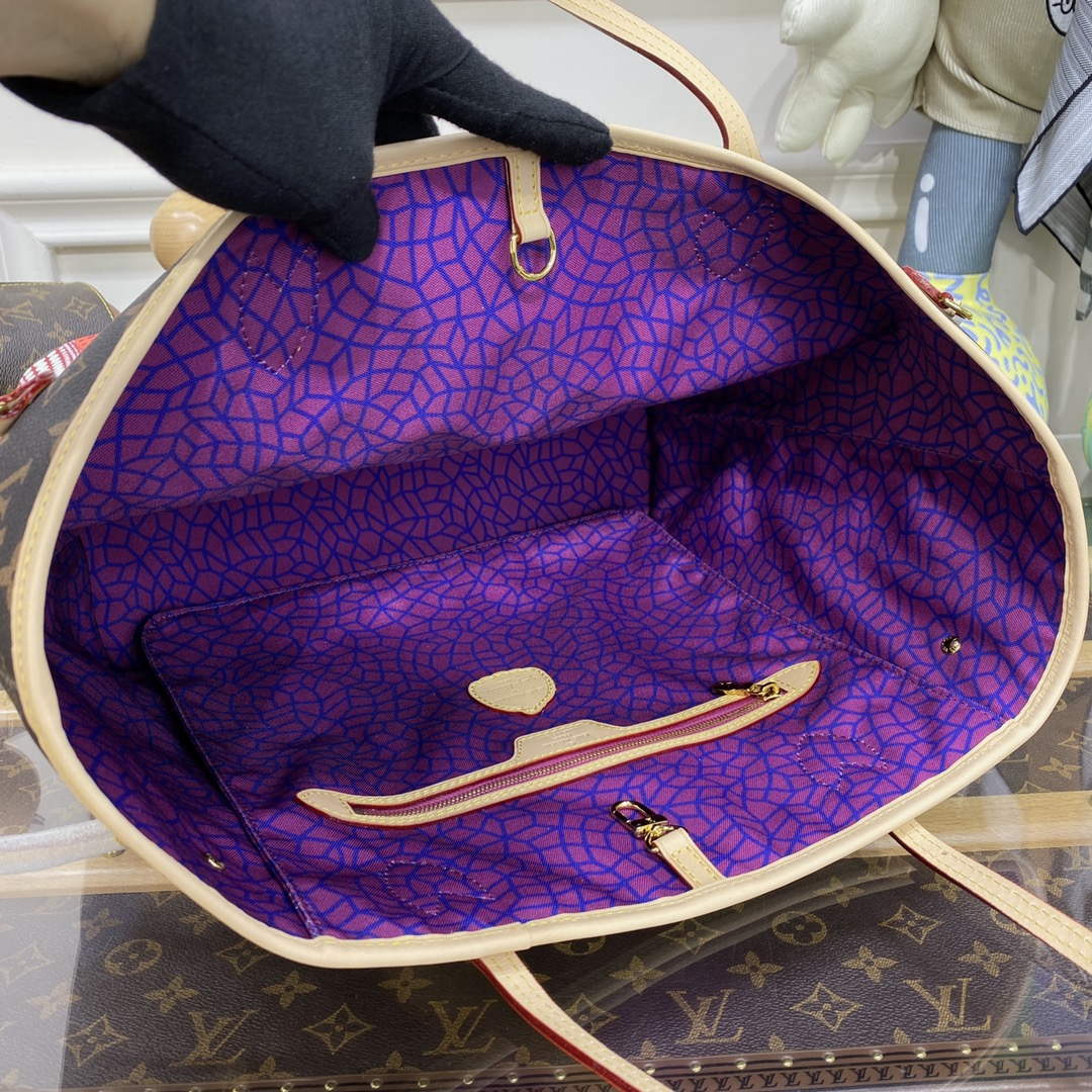 Louis Vuitton M46468 LV x YK Neverfull MM Bag
